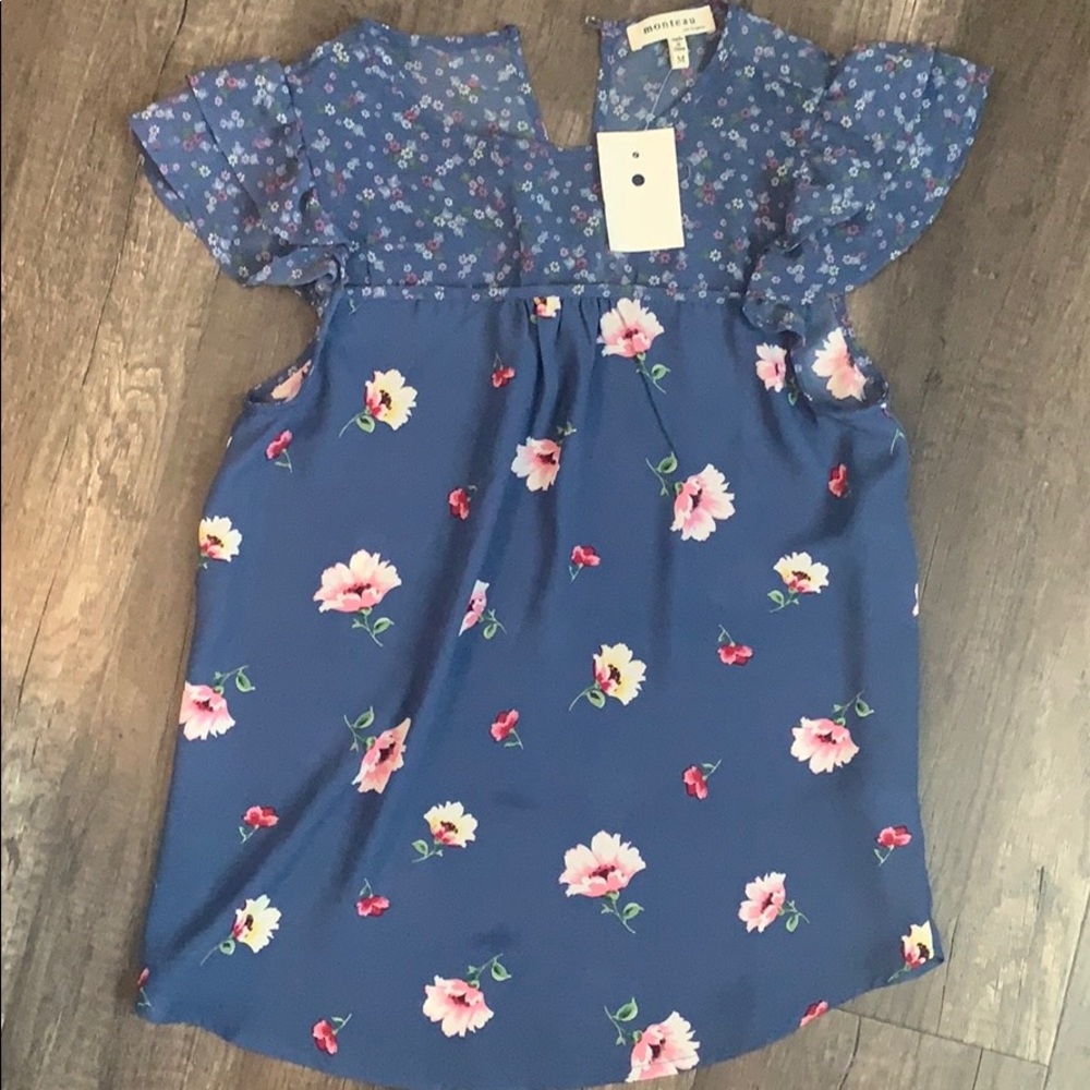 NWT Ruffle Sleeved Shirt